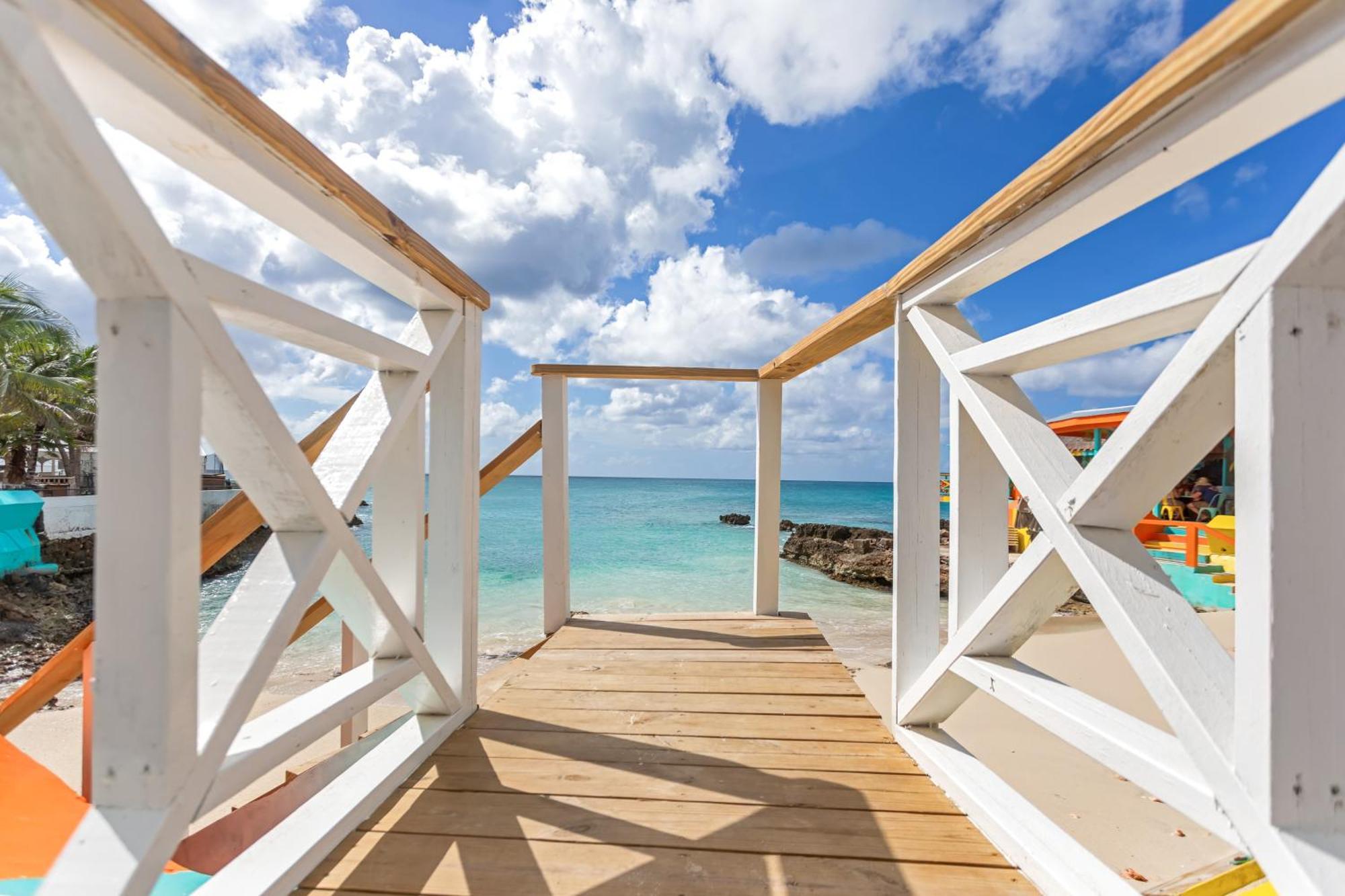 Maho Beach House - Luxe Studio - Ocean View Eksteriør billede